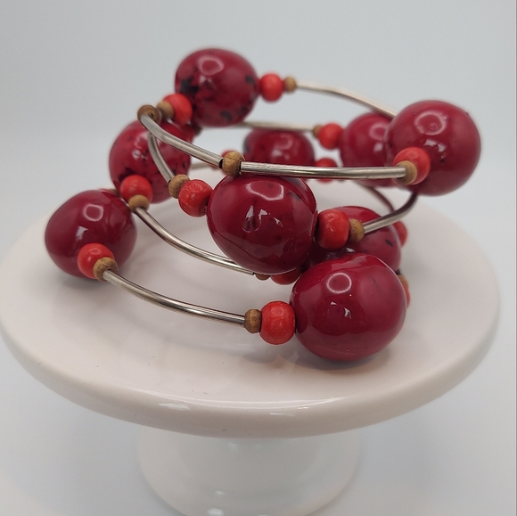Vintage Large Cherry Beads Wired Bracelet. Stylish & Chic, a wonderful addition! - Picture 1 of 6